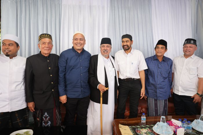Gubernur Mualem Hadiri Haul ke-5 Abu Paloh Gadeng di Aceh Utara
