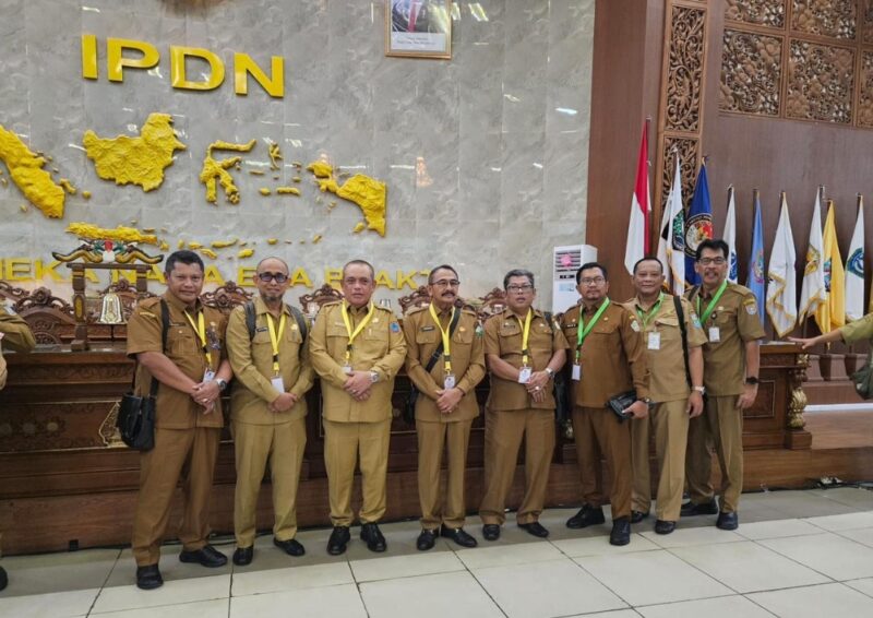 Sekda Banda Aceh Jalaluddin Ikuti Rakor Nasional Sekda se-Indonesia di Kampus IPDN Jatinangor Sekda Banda Aceh Jalaluddin Ikuti Rakor Nasional Sekda se-Indonesia di Kampus IPDN Jatinangor