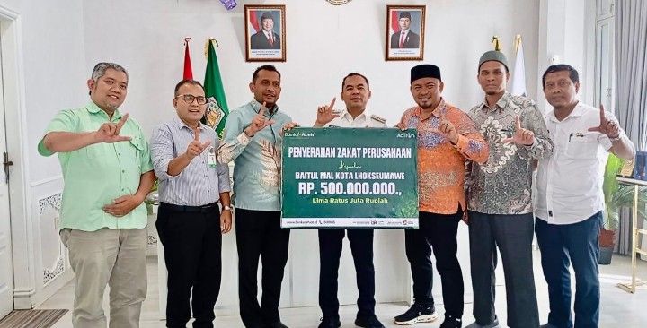 Lhokseumawe Terima Zakat Perusahaan dari Bank Aceh Syariah