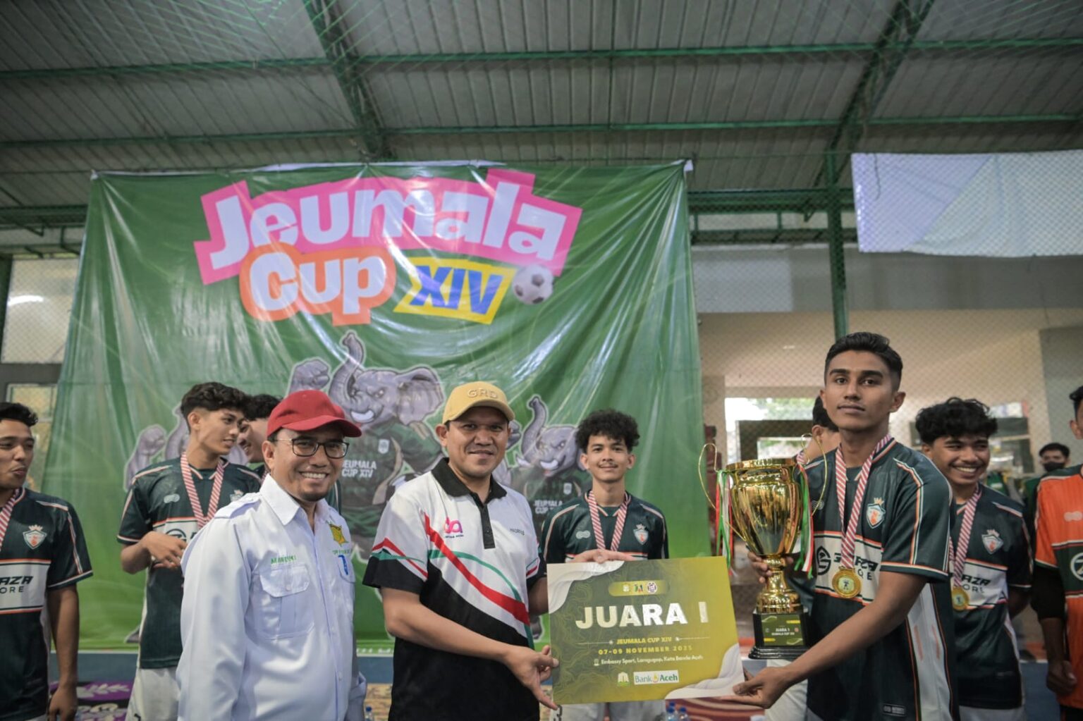 Wagub Fadhlullah Hadiri Penutupan Jeumala Cup XIV di Banda Aceh