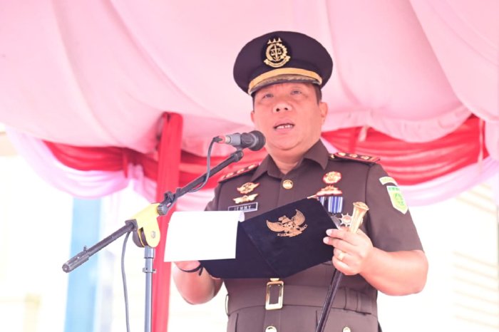 Kajari Aceh Besar Pimpin Upacara Hari Pahlawan dan Hari Kesehatan ke-61 Tahun 2025