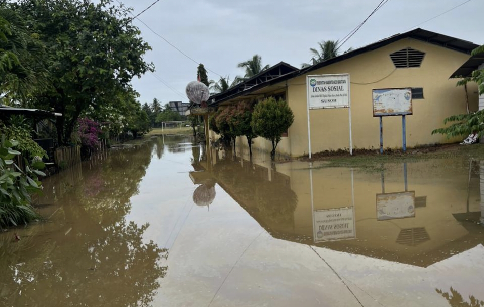 Kantor Dinas Sosial Abdya Terendam Banjir