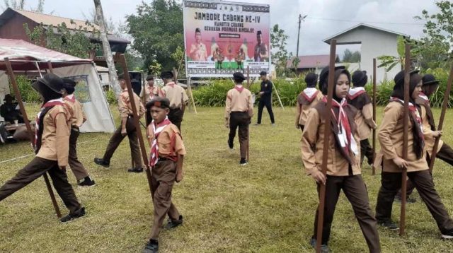 Warga Negara Asing Asal Norwegia Saksikan, Baris-Berbaris di Jambore Cabang IV Pramuka Simeulue