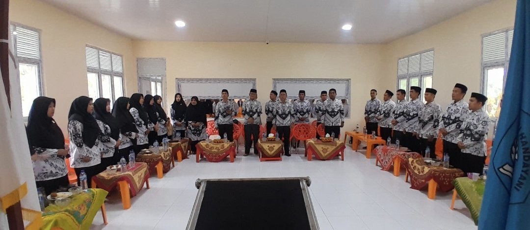 SMA Negeri 1 Teupah Barat Semarakkan Hari Guru Nasional 2025″Guru Bermutu, Indonesia Maju”