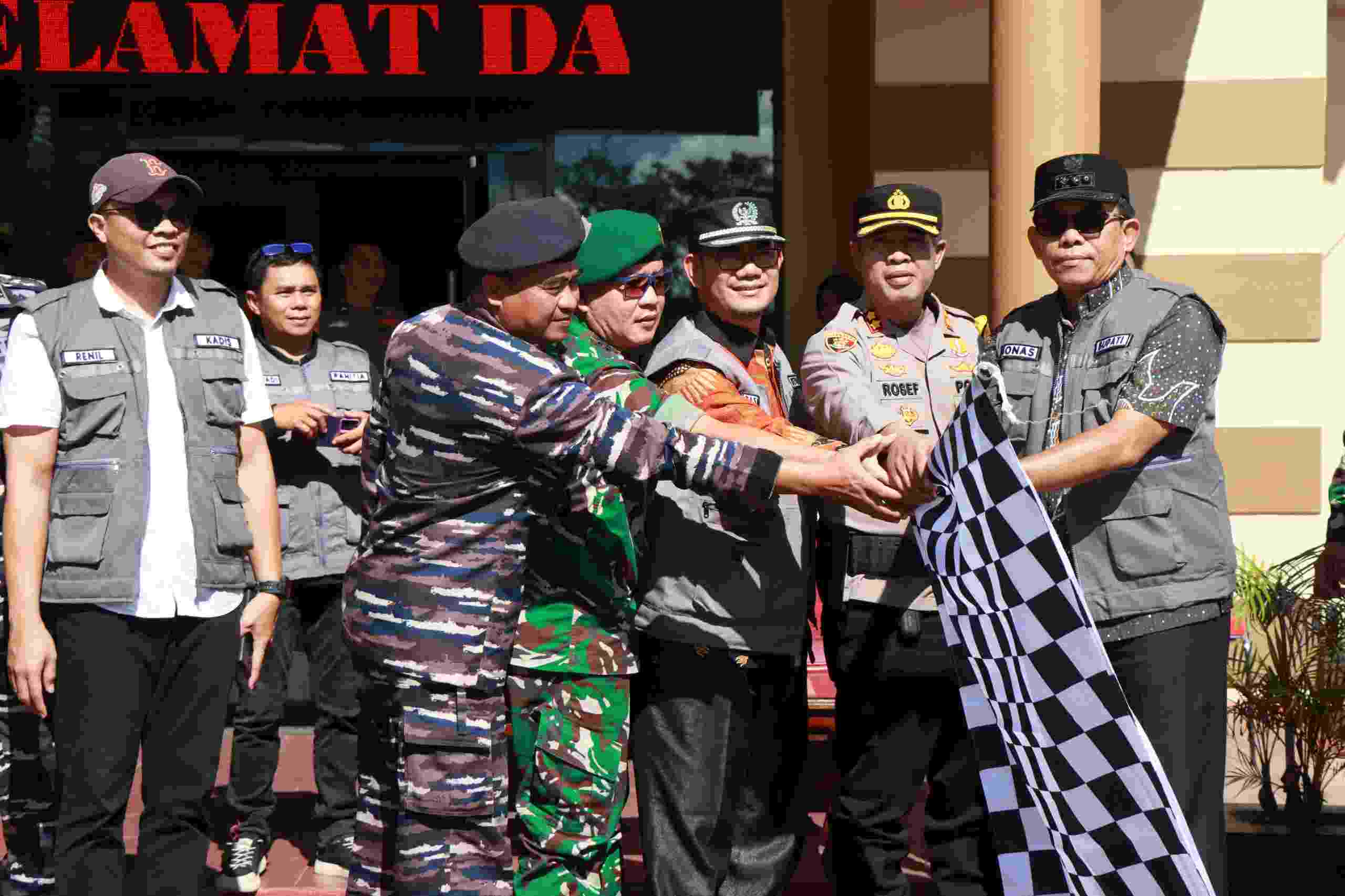 Polres Simeulue Gelar Apel Serpas dan Lepas Distribusi Logistik Pilkades Serentak 2025