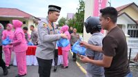 Sambut Waktu Berbuka, Polres Pidie Hadir dengan Aksi Bagi Takjil
