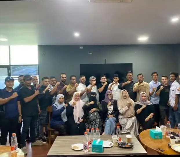 Ketua Lembaga Mualem Dek Fad 02 Semua Suku Desak Gubernur Terpilih Perhatikan Nasib Relawan Jelang Ramadhan