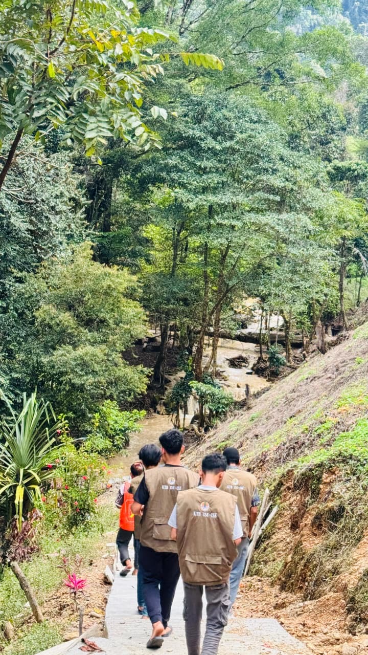 Jalan menuju Destinasi Kafewe Ise-Ise, Gayo Lues, Aceh/ Foto Duta Wisata tahun 2024  Pachrezi Syafa Cane.